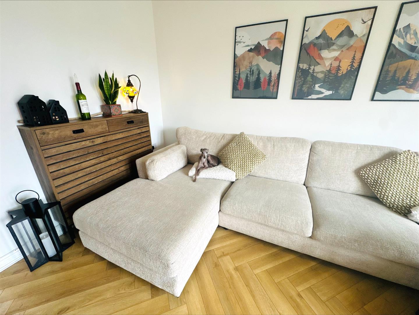 Stryd Bennett, Llanelli, SA15 4DE